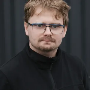 Linus Larsson, Utemiljö