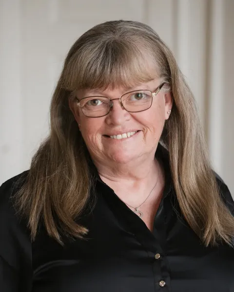 Marianne Andersson, Ekonomi & administration