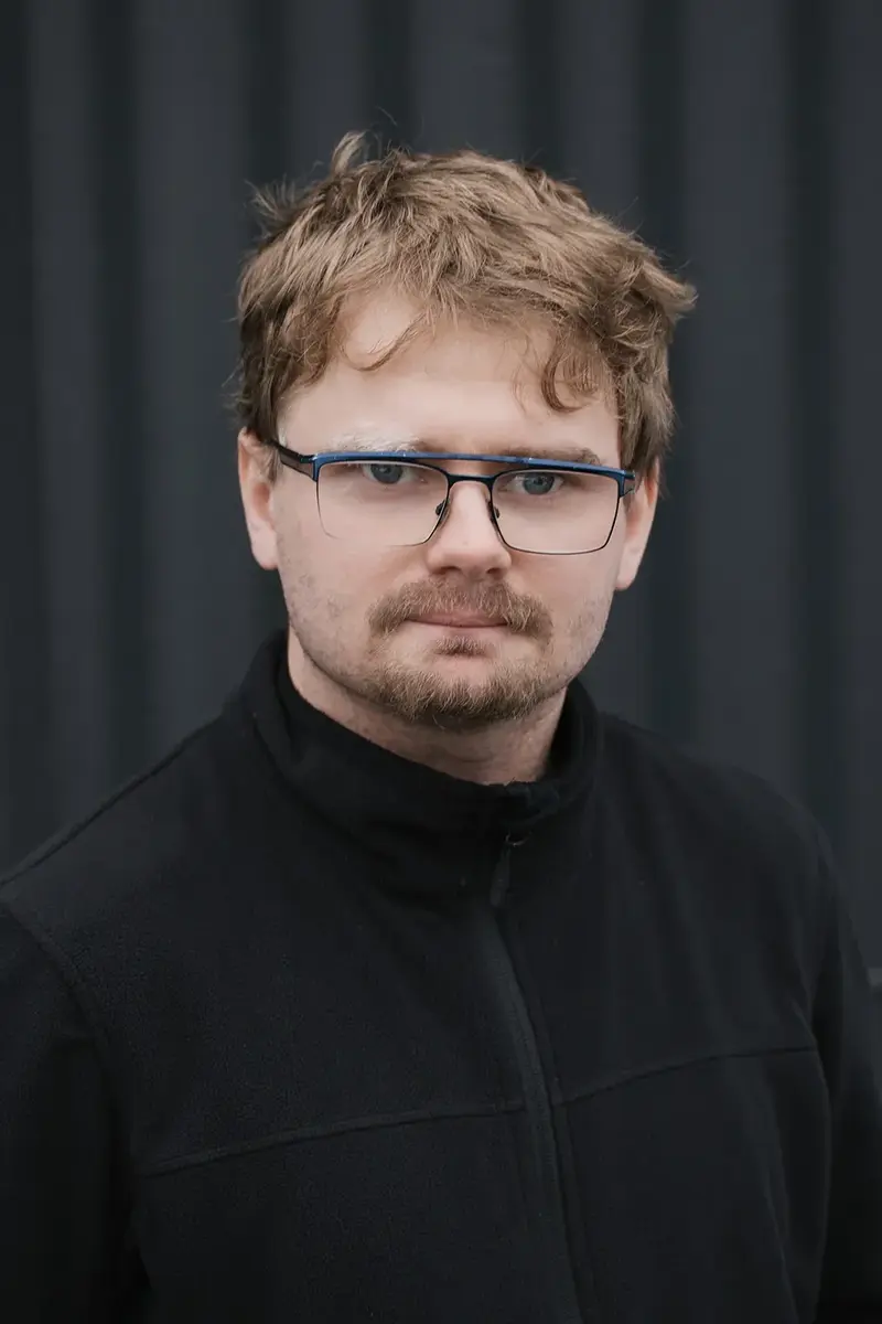 Linus Larsson, Utemiljö