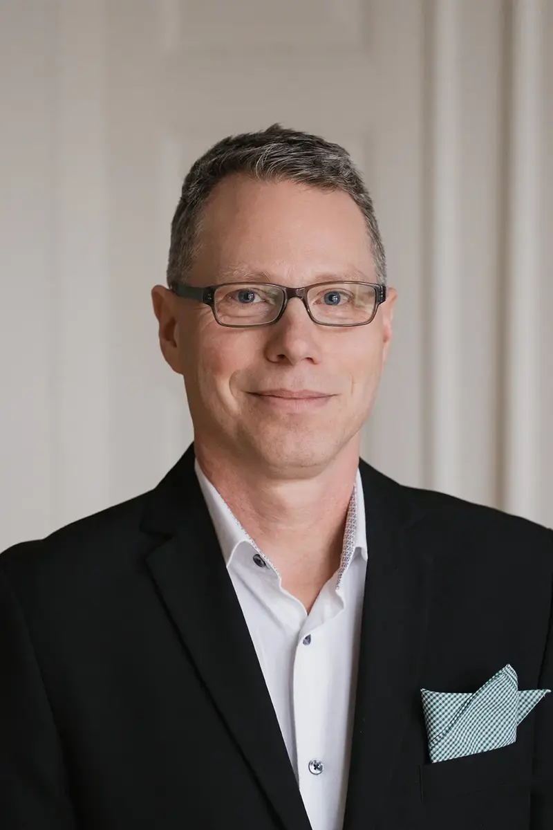 Niklas Welander, Fastighetsförvaltare